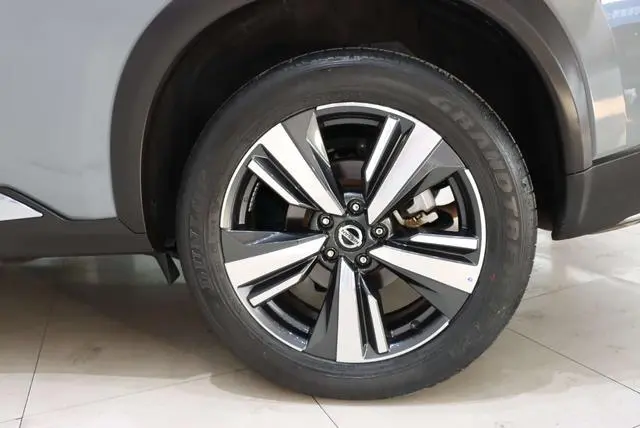 Nissan Qijun VC-Turbo 300 CVT 4WD Extreme Edition