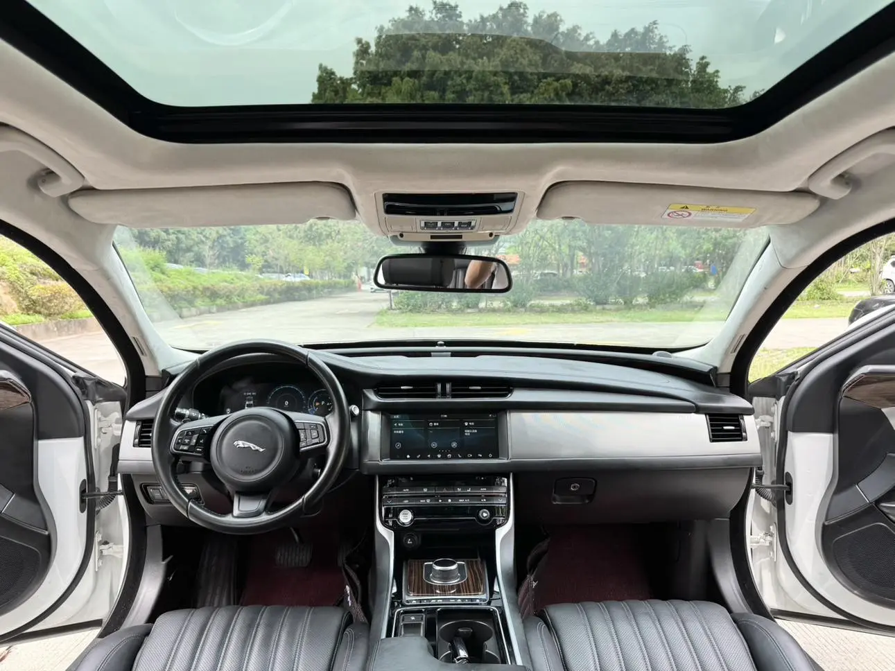 Jaguar Jaguar XFL XFL 2.0T 240PS Luxury Edition