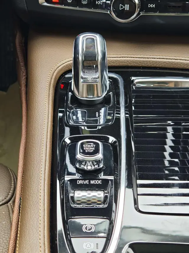 Volvo Volvo S90 PHEV T8 E-drive hybrid Zhiya Edition Country V