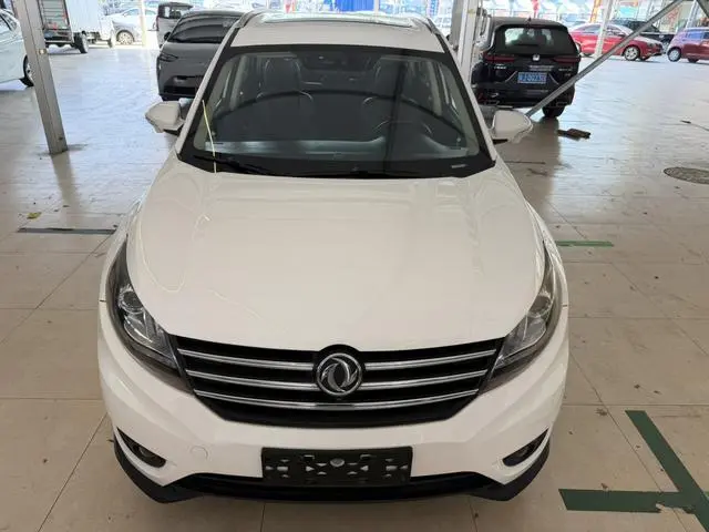 Dongfeng Fengguang Scenery 580 1.5T manual luxury type