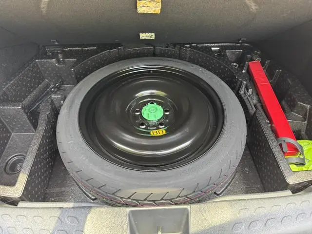 TOYOTA IZOA 2.0L Yichi Edition Country V