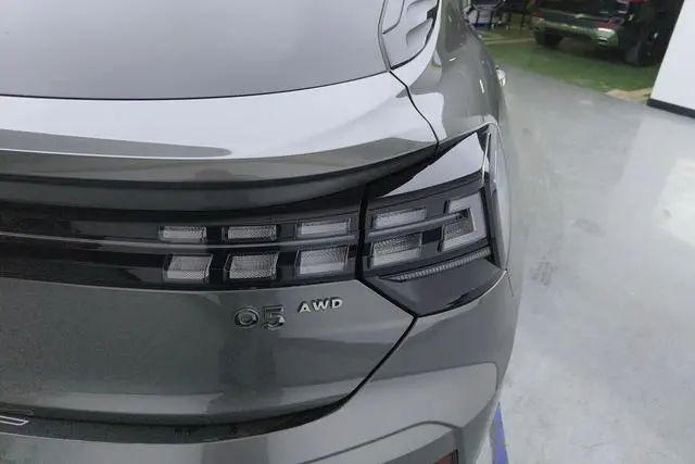 LYNK & CO Lynk 05 2.0TD four-wheel drive Halo