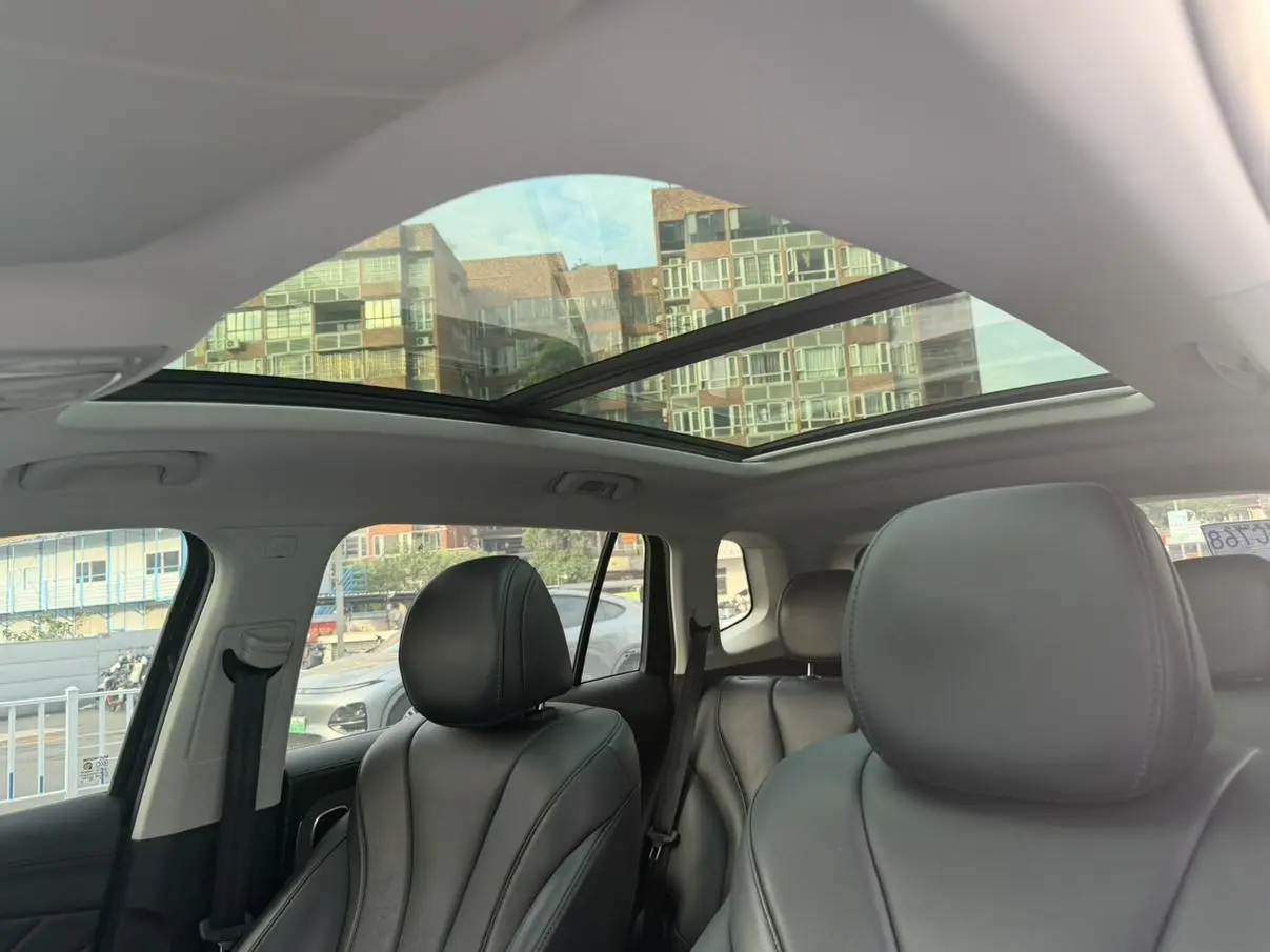 Roewe Roewe RX5 MAX Supreme Series 400TGI Automatic Smart Cockpit Premium Edition