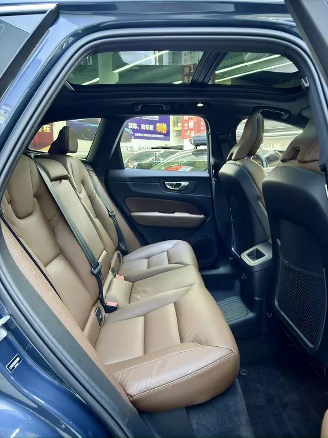 Volvo Volvo XC60 PHEV T8 four-wheel drive Zhiyuan Deluxe Edition