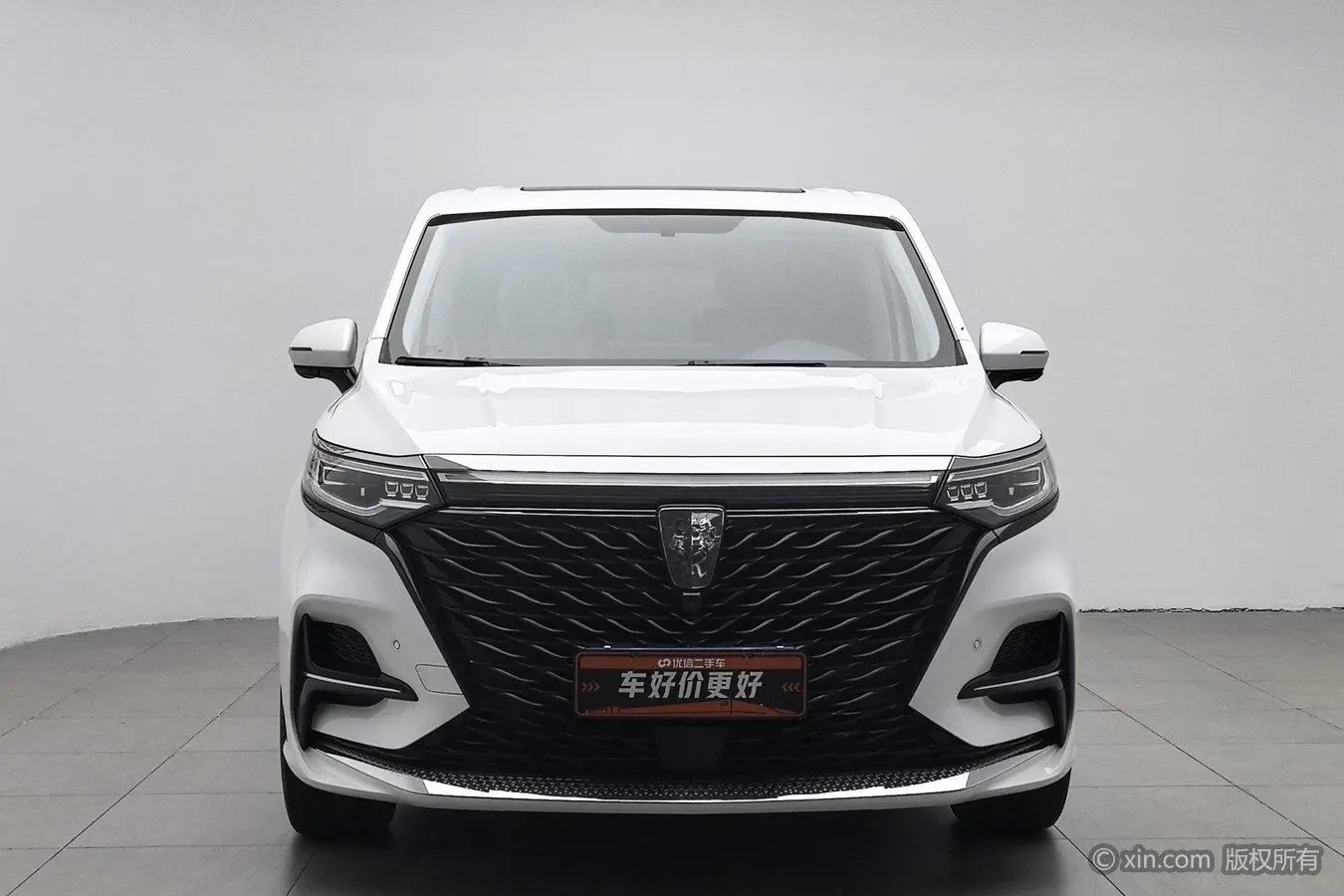 Roewe Roewe iMAX8 400TGI Reunion Edition