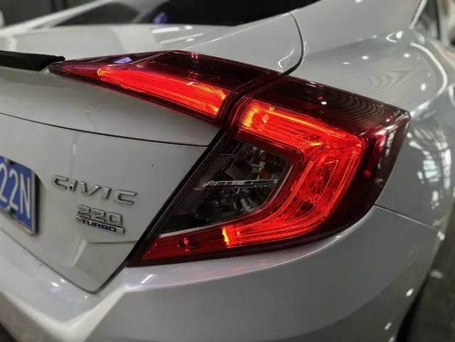 Honda Civic 220TURBO CVT Dynamic Version Country VI