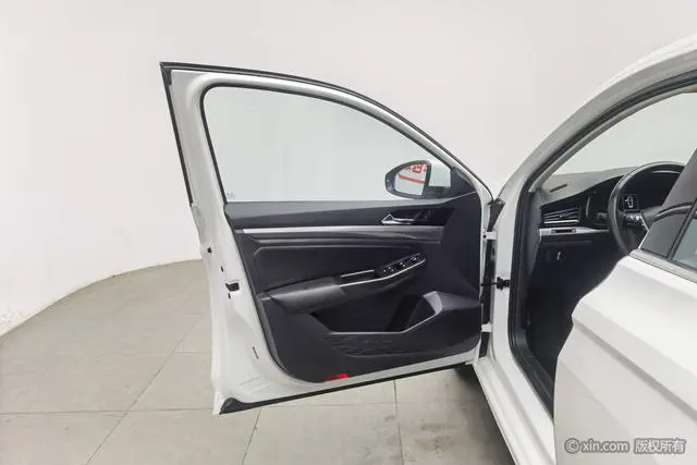 Volkswagen Bora 280TSI DSG Elite Smart Edition