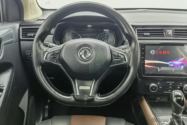 Dongfeng Fengguang Scenery 580 Facelift 1.5T CVT luxury