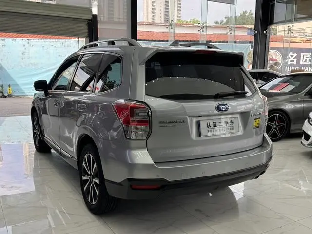 Subaru FORESTER Forester 2.0i Fashion Navigation Version