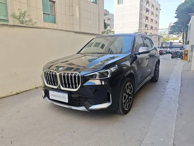 BMW BMW X1 sDrive25Li X design set