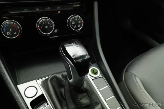 Volkswagen Sagitar 280TSI DSG Beyond Edition