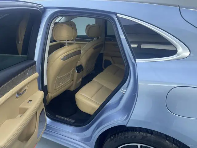 AITO Ask the world M5 Extended range four-wheel drive Ultimate edition
