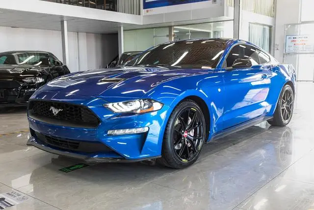 Ford Mustang 2.3T EcoBoost