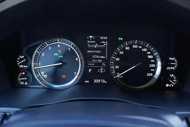 Lexus Lexus LX 570 Peak Special Edition