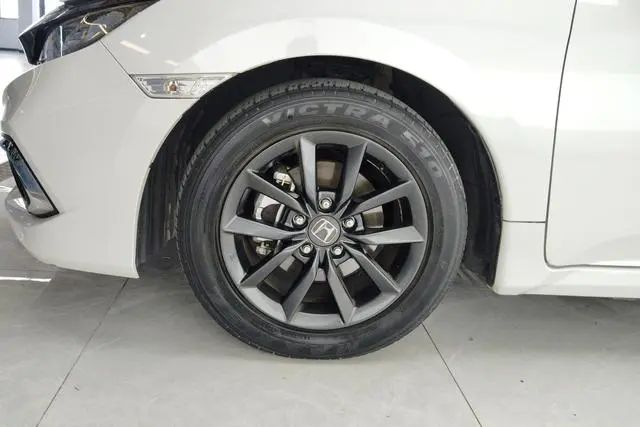 Honda Civic 220TURBO CVT Dynamic Version Country VI