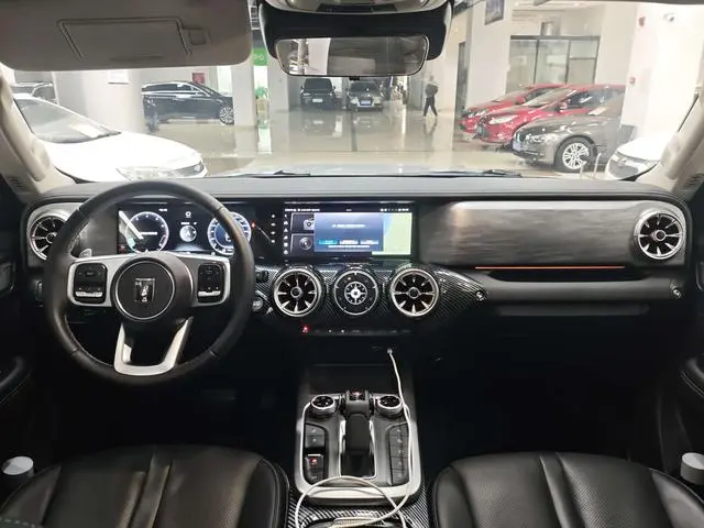 Tank Tank 300 2.0T Conqueror