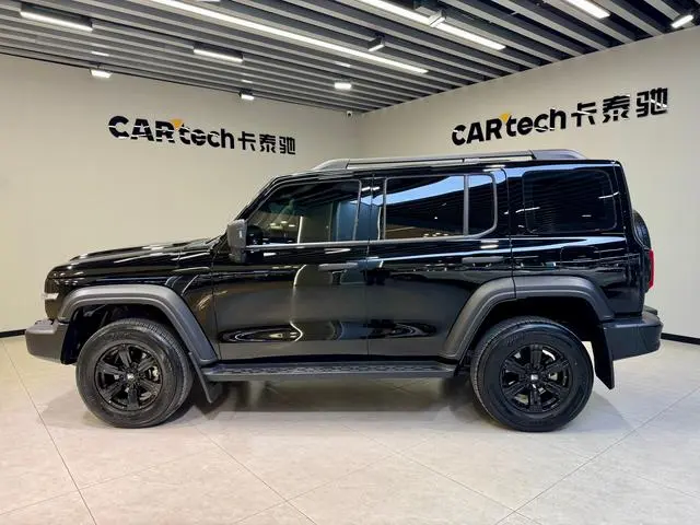 Tank Tank 300 2.0T Conqueror