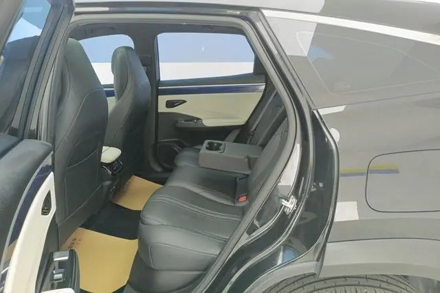 Geely Galaxy Galaxy L7 1.5T DHT 115km MAX