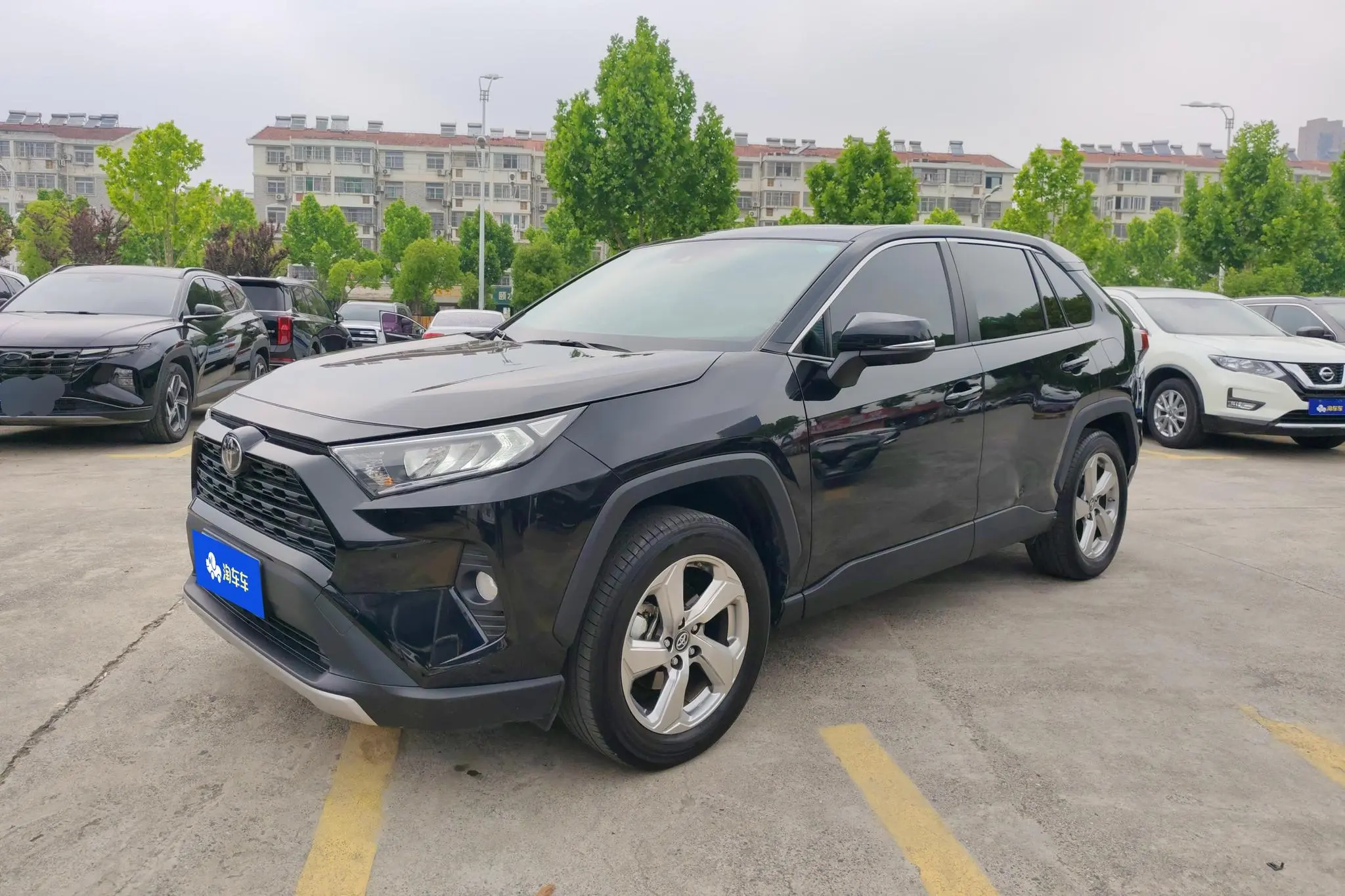 TOYOTA RAV4 Rongfang 2.0L CVT two-wheel drive fashion PLUS version