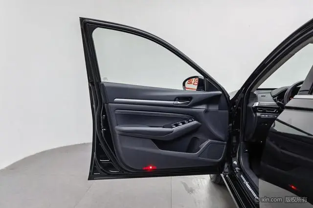 Nissan Teana 2.0L XL-TLS Enjoy Edition