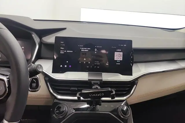 LYNK & CO Lynk & Co. 06 EM-P 84KM battery life version Pro
