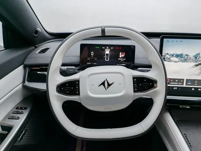 Dongfeng eπ eπ007 Pure electric 530Pro version