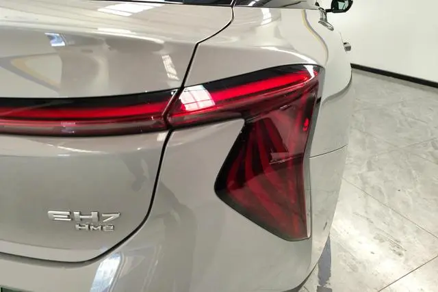 Hongqi Hongqi EH7 690 Pro