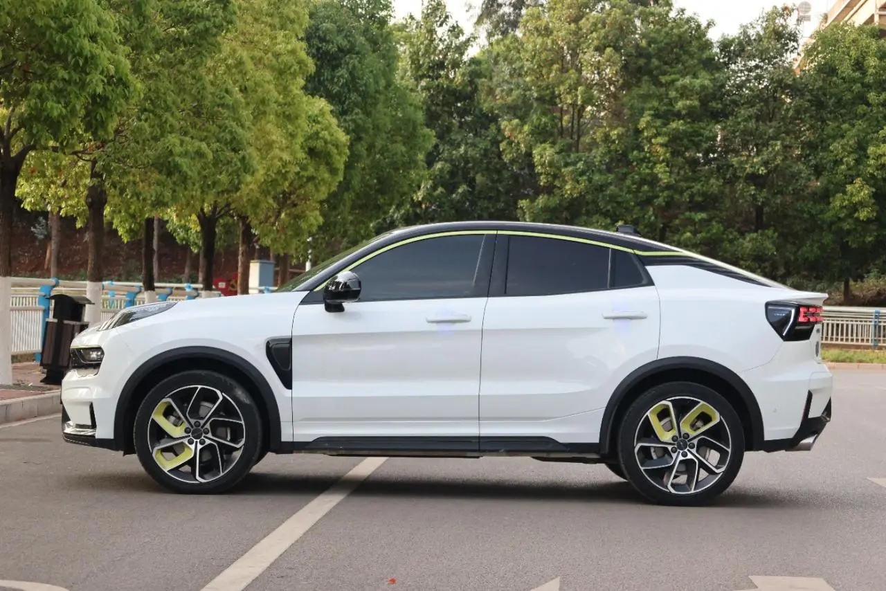 LYNK & CO Lynk 05 2.0TD two-wheel drive Halo