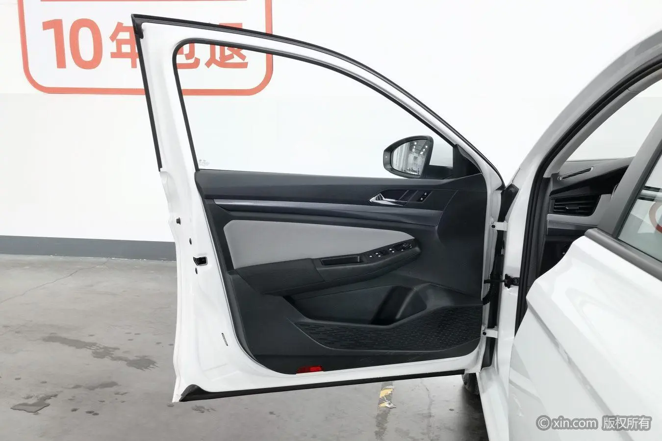 Volkswagen Bora 200TSI DSG Smooth Version