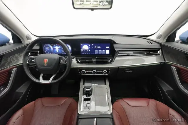 Hongqi Hongqi HS5 2.0T four-wheel drive flag collar Pro version