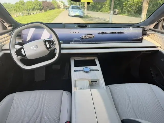 Geely Galaxy Galaxy E8 665km Starship Voyage Edition