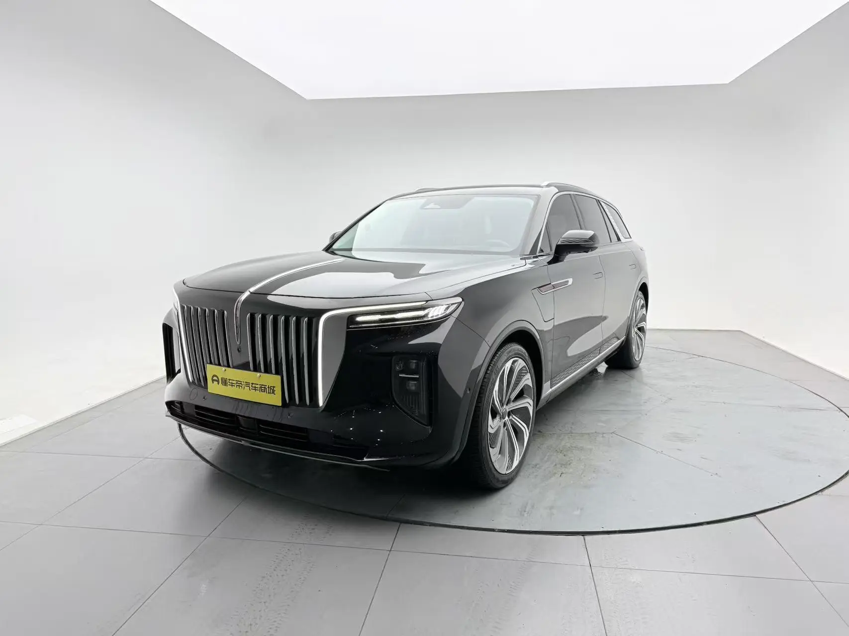 Hongqi Hongqi E-HS9 Facelift 660km flag collar version four-seater