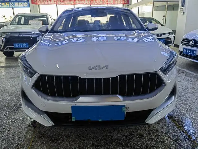 Kia Kia K3 1.5L IVT Fashion Edition