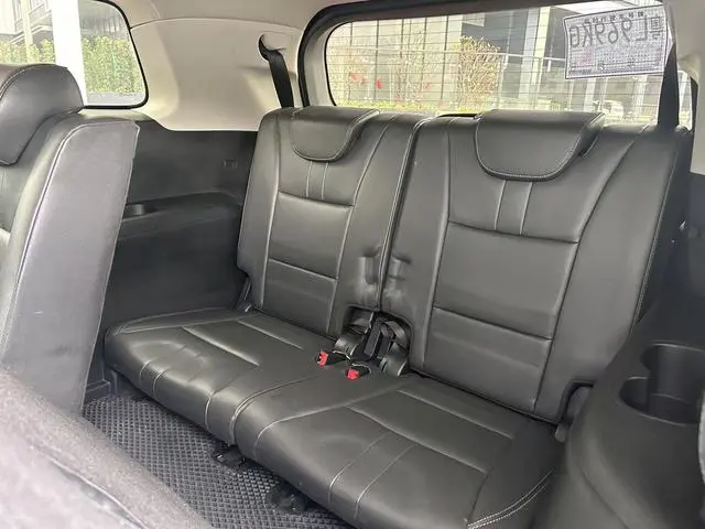 GAC Trumpchi GS8 320T two-wheel drive premium edition 7 seats