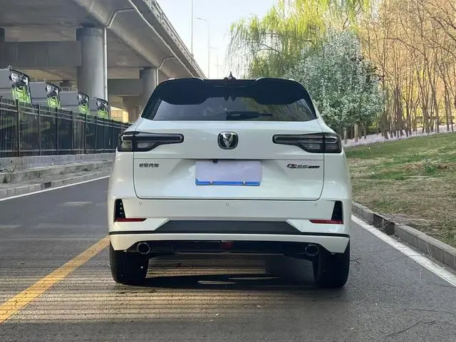 Changan Changan CS55 PLUS The third generation 1.5T DCT premium type