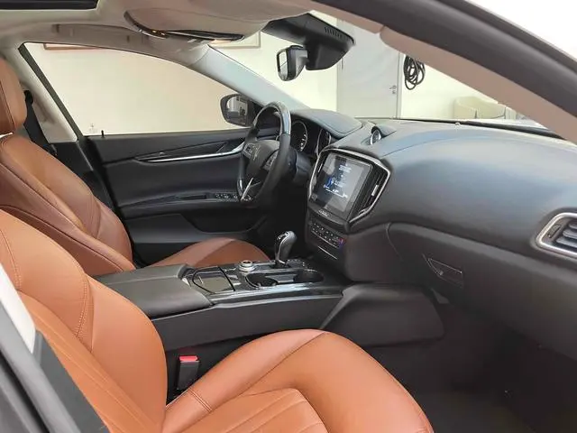 Maserati Ghibli 3.0T Standard Edition