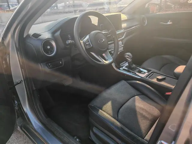 Kia Kia K3 1.5L CVT Smart Enjoy Internet Edition