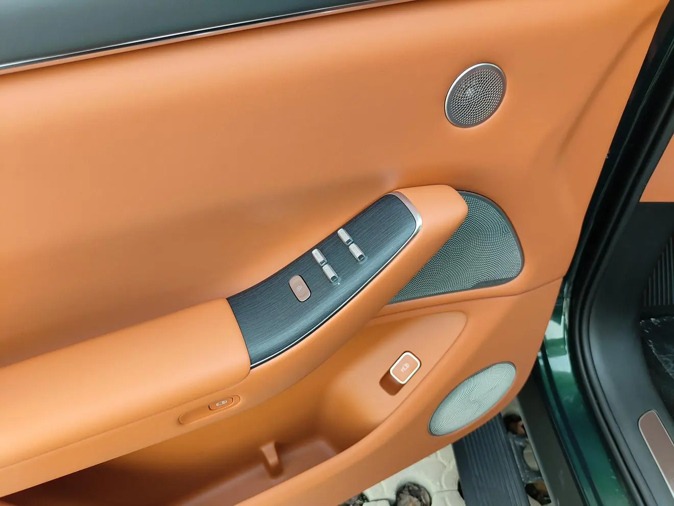 AITO Ask the world M7 Extended range Ultra five-seater four-wheel drive version