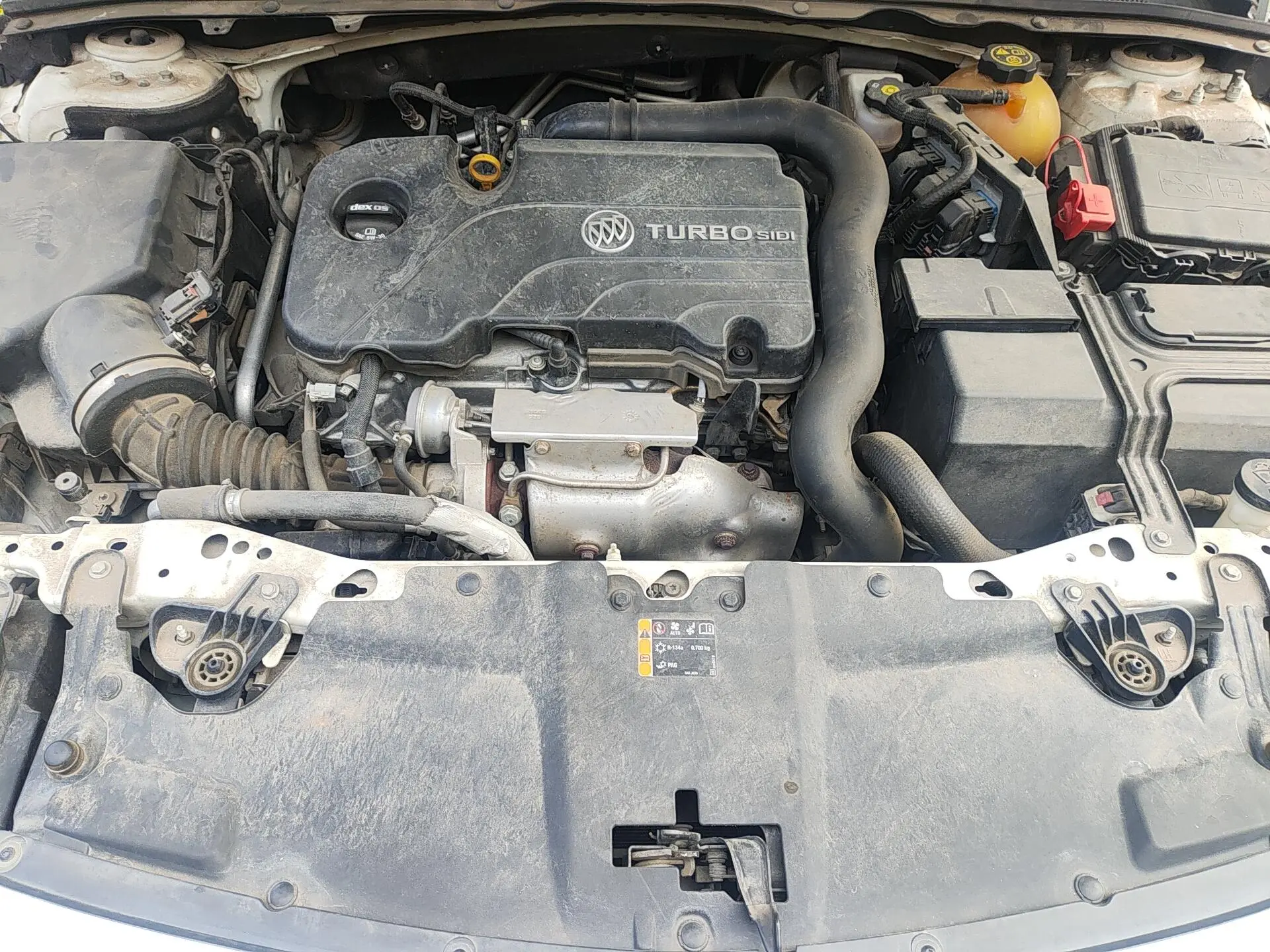 Buick Regal 20T Elite Country VI