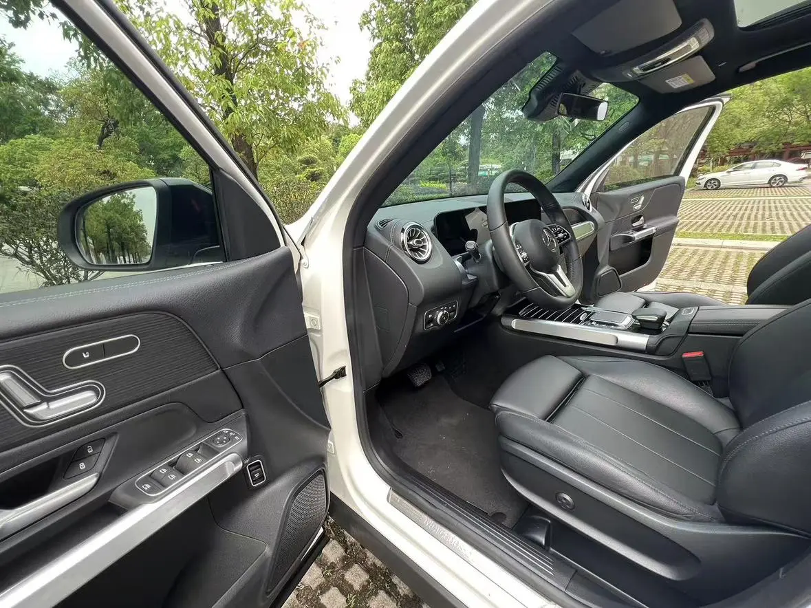 Mercedes-Benz Mercedes-Benz GLB GLB 200 4MATIC