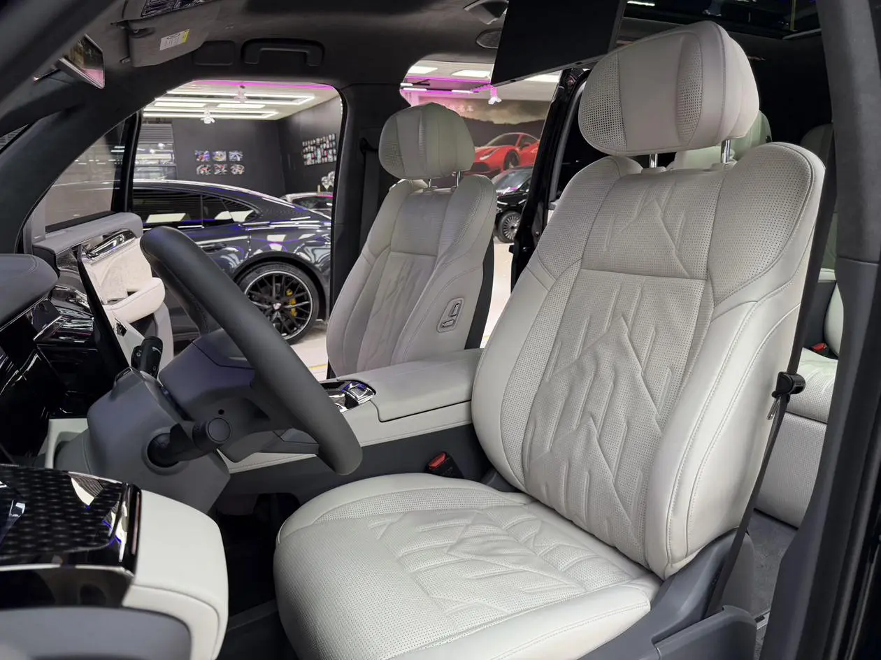 ZEEKR ZEEKR 009 Seven-seater aisle version two-wheel drive 108kWh