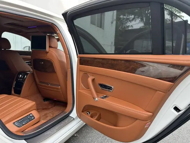Bentley Flying 4.0T V8 Standard Edition