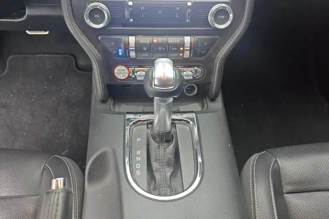 Ford Mustang 2.3T Performance Version