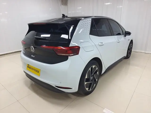 Volkswagen Volkswagen ID.3 Upgraded Pure Smart Edition