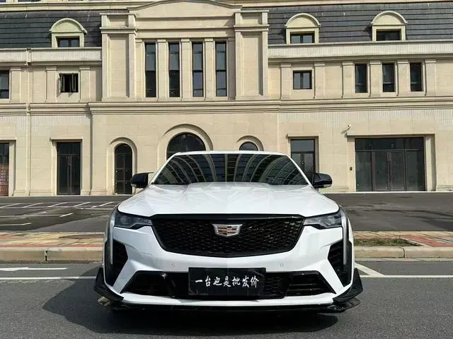 Cadillac Cadillac CT4 28T luxury