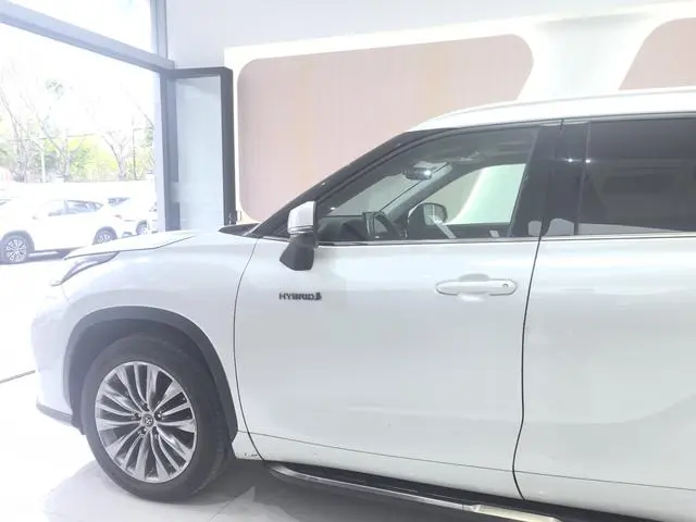 TOYOTA Highlander Dual-engine 2.5L four-wheel drive premium edition 7-seater