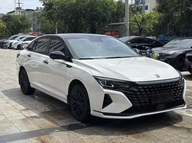 Dongfeng Fengshen Yi Hyun MAX 1.5T super cool Trendy Dad Version
