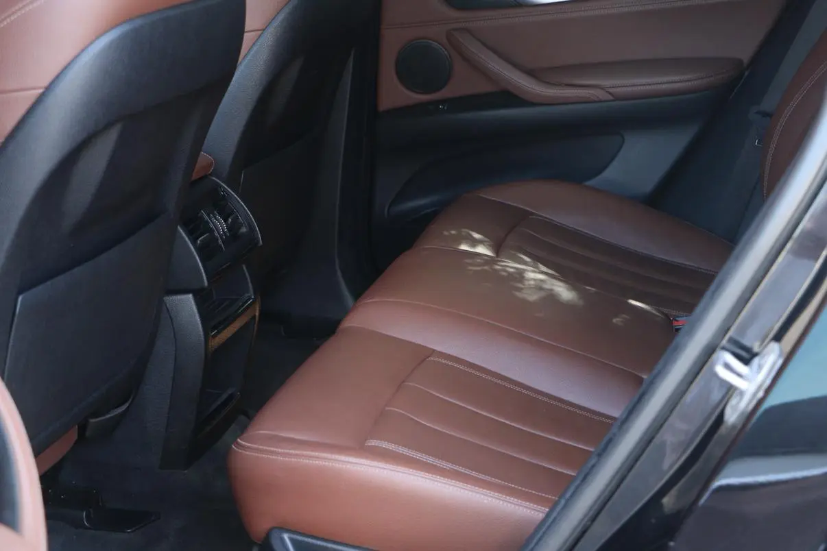 BMW BMW X6 xDrive28i M sports suit
