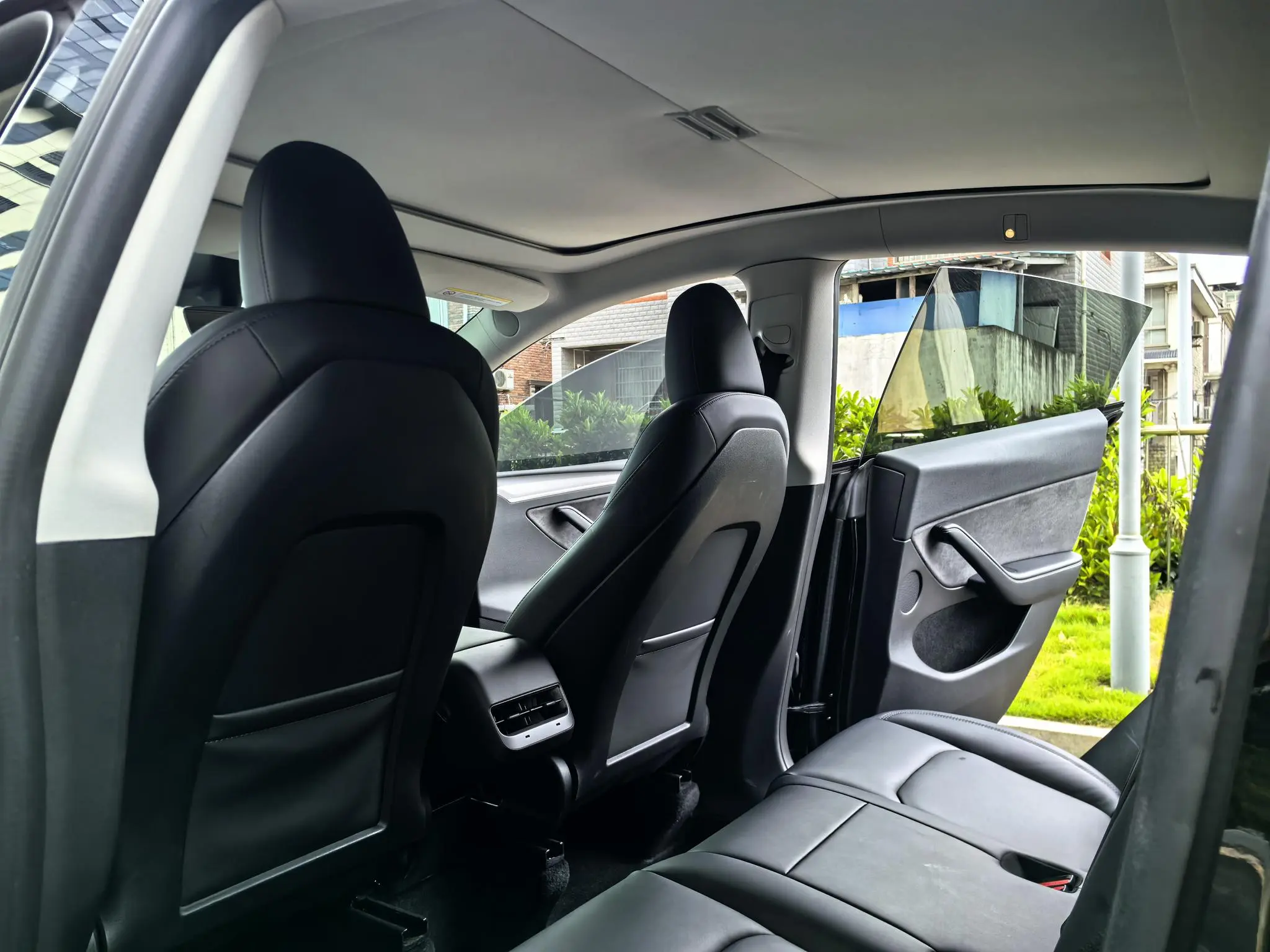 Tesla Model Y Rear-wheel drive version