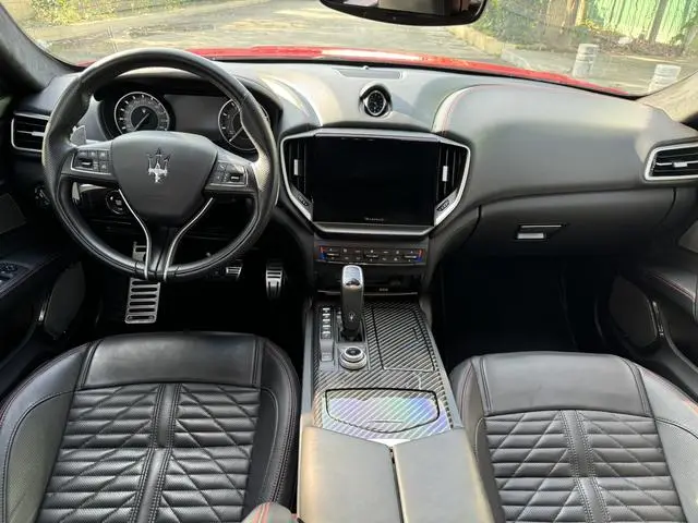 Maserati Ghibli 3.0T F Tributo Tribute Special Edition